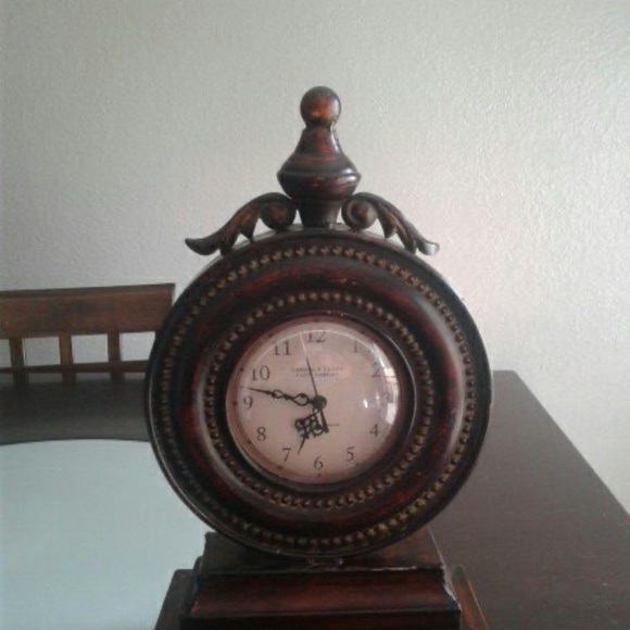 Clock - Picture 1 of 3